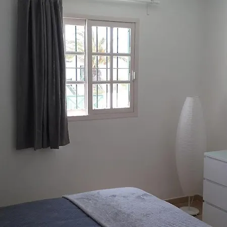 Sunnydaze Апартаменты Тиас