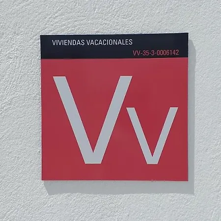 Sunnydaze Апартаменты Тиас