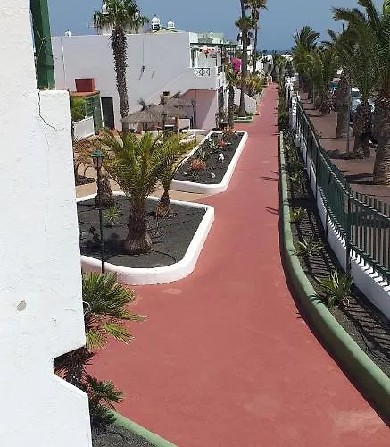 Sunnydaze Apartmán Tías